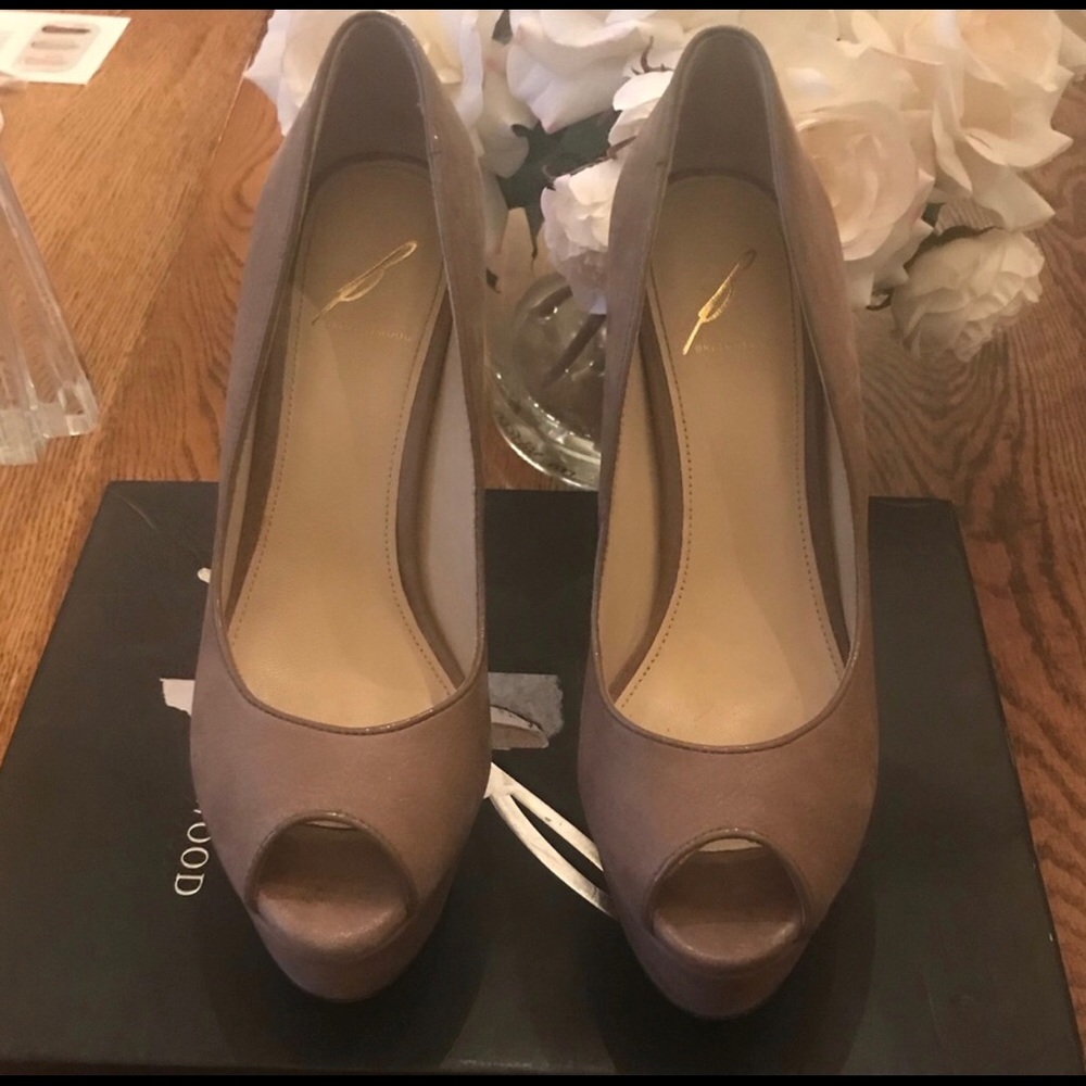 Authentic B Brian Atwood nubuck platform pumps